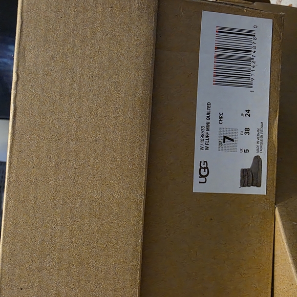 UGG Gray Boot - Picture 3 of 3